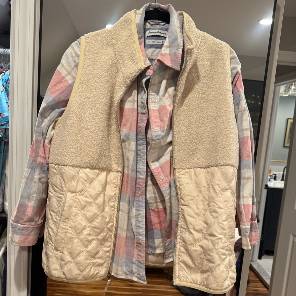Tommy Bahama Button up with Vest